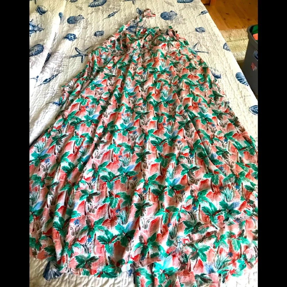 Beautiful long flowing tropical dress forever 21 - Picture 1 of 10